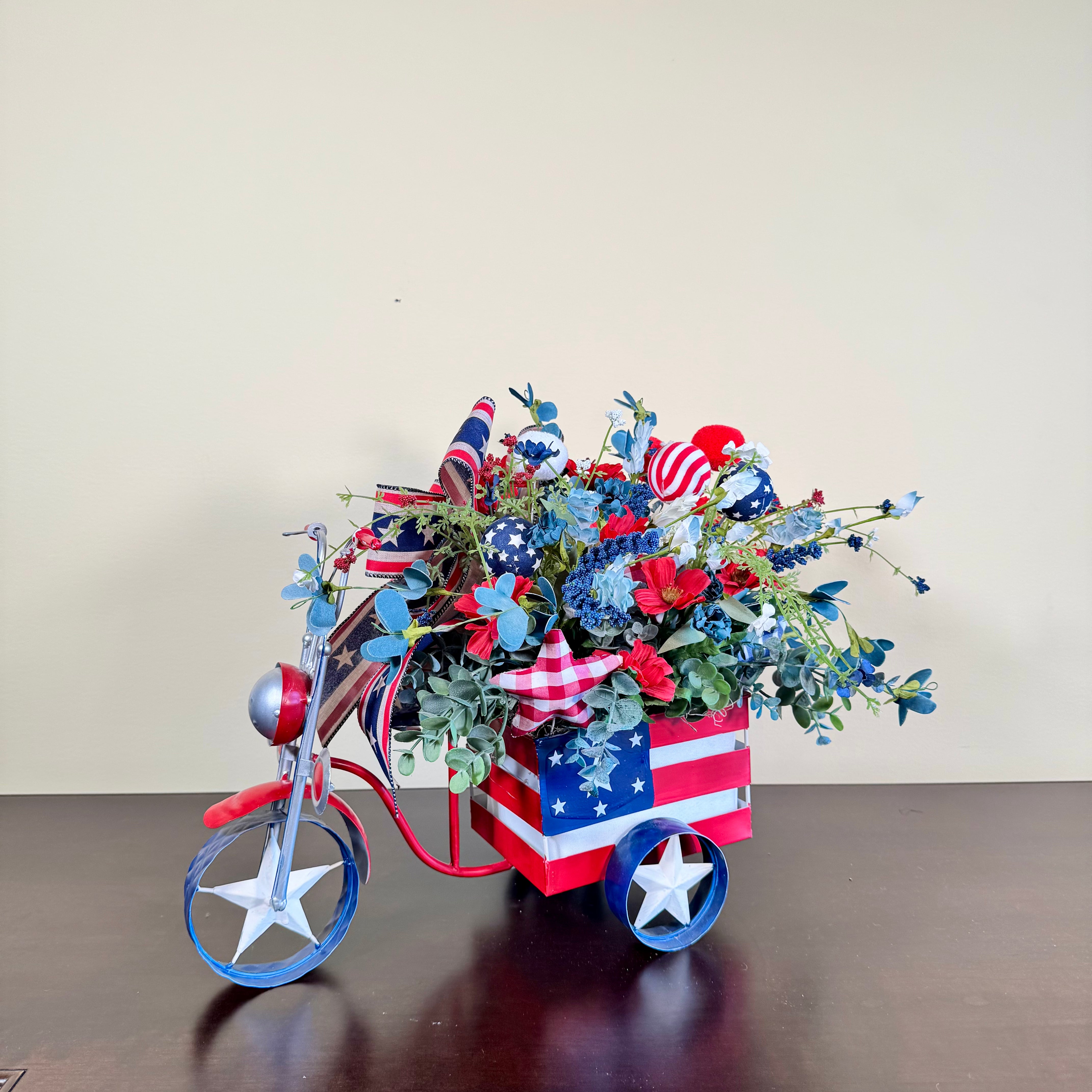 Patriotic Tricycle Floral Arrangement – Handmade Americana Centerpiece, Rustic Red, White & Blue 4th of July Decor with Star Ribbon