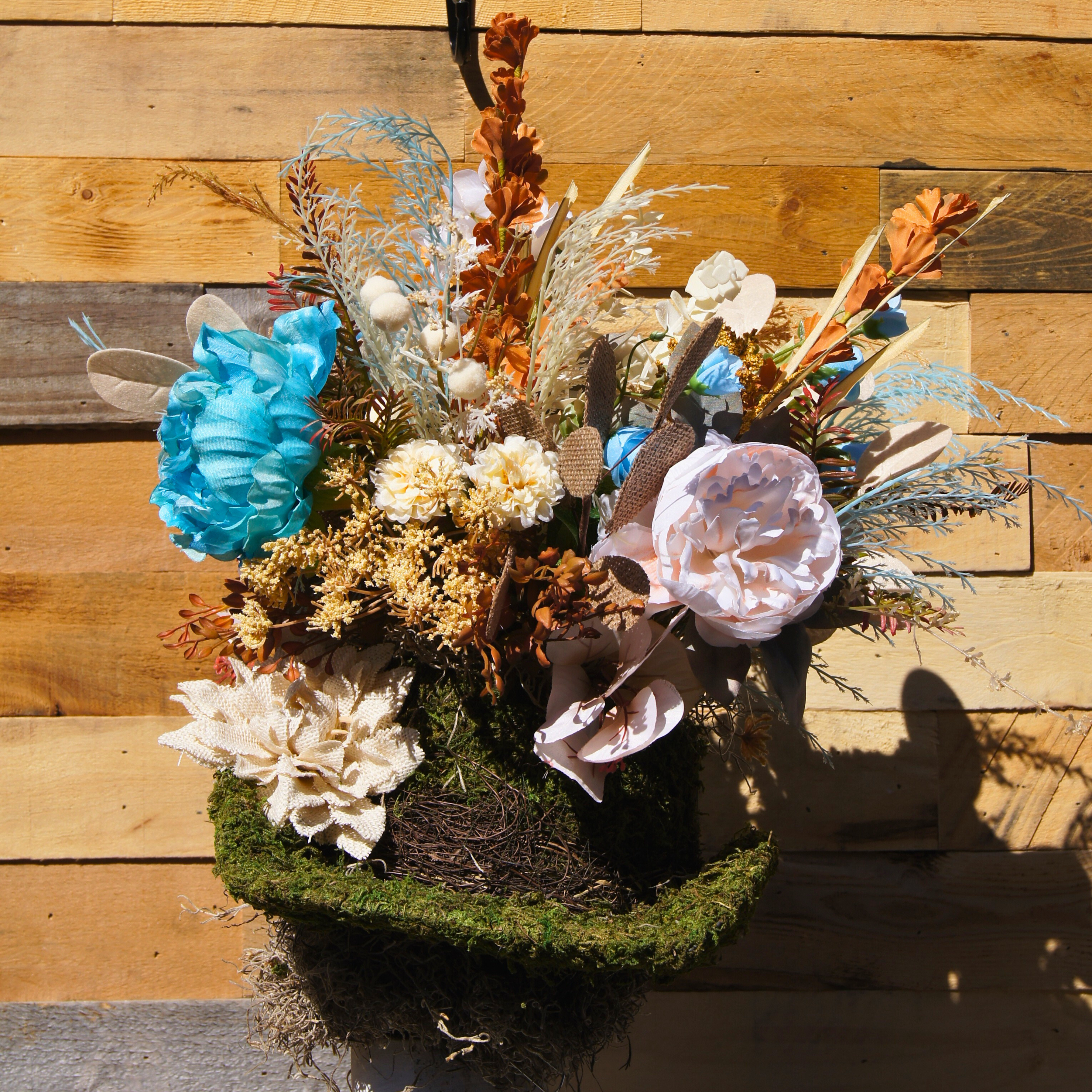 Boho Moss Cowboy Hat Floral Arrangement with Dried and Faux Flowers – Rustic Western Home Décor