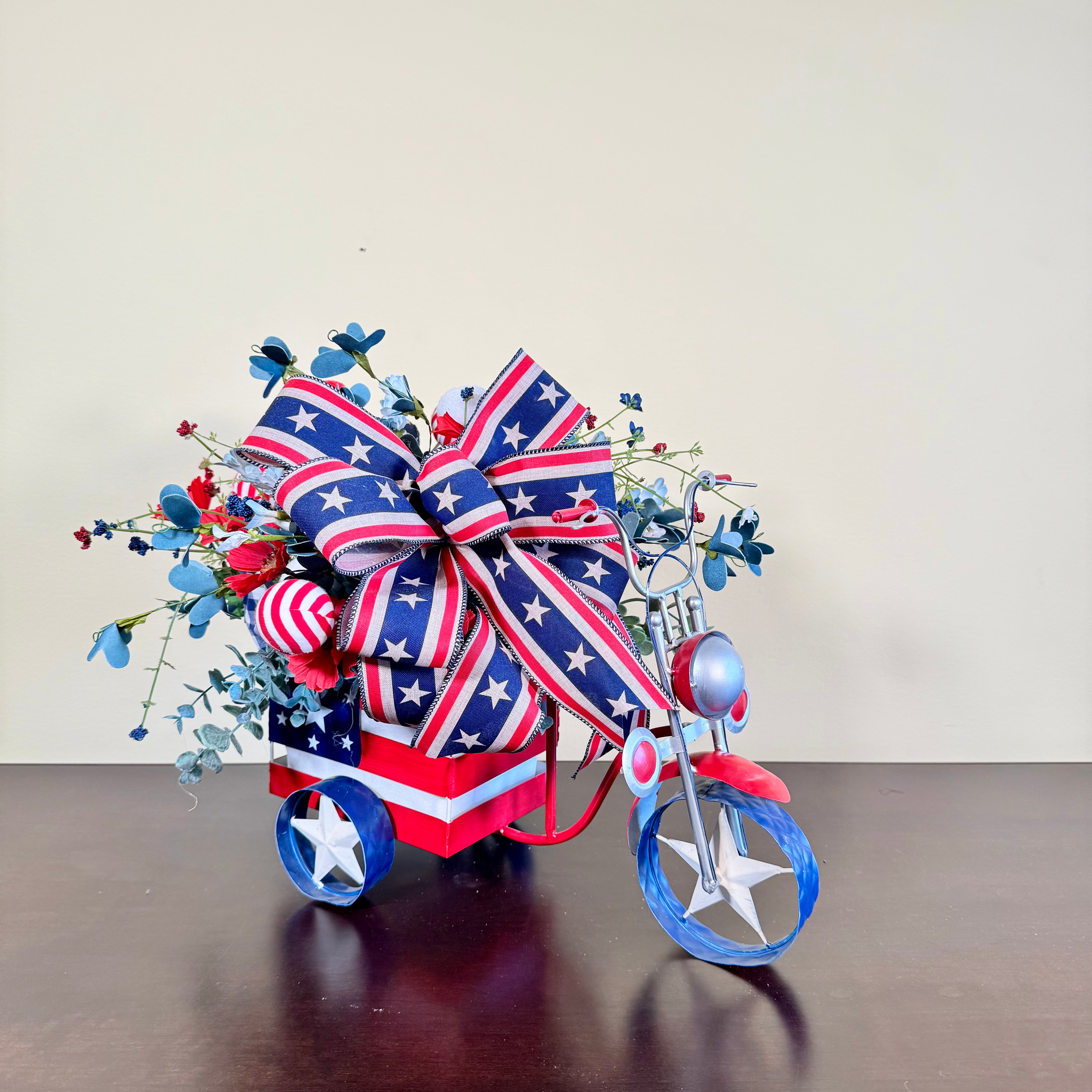 Patriotic Tricycle Floral Arrangement – Handmade Americana Centerpiece, Rustic Red, White & Blue 4th of July Decor with Star Ribbon